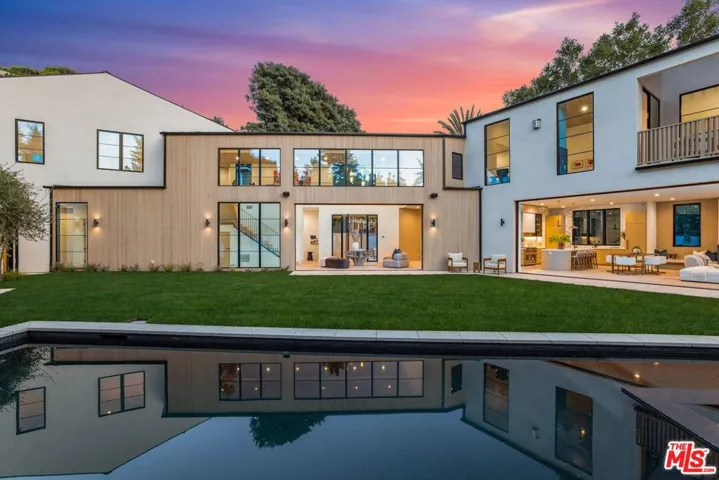 1749 Mandeville Lane, Los Angeles, California 90049