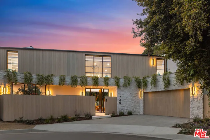 1749 Mandeville Lane, Los Angeles, California 90049