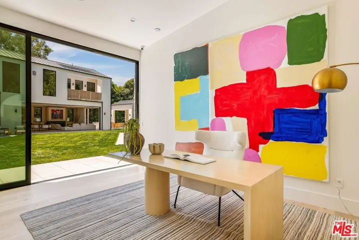 1749 Mandeville Lane, Los Angeles, California 90049