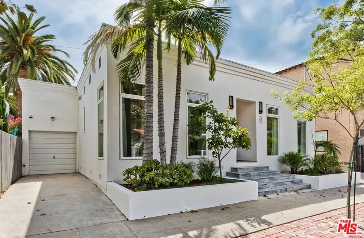 7270 Waring Avenue, Los Angeles, California 90046