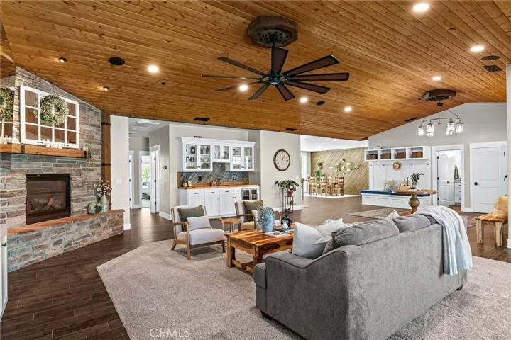 5402 Hickory Way, Paradise, California 95969