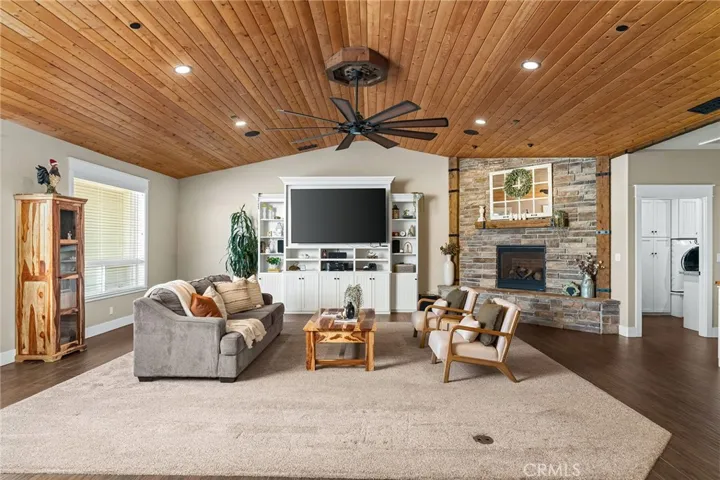 5402 Hickory Way, Paradise, California 95969