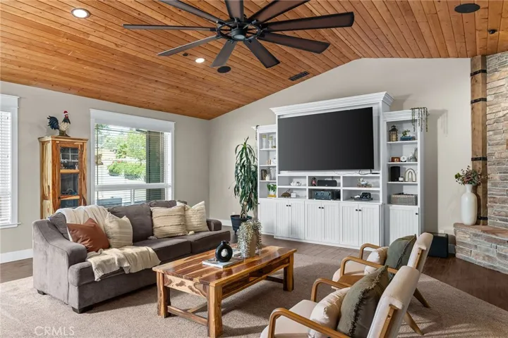 5402 Hickory Way, Paradise, California 95969