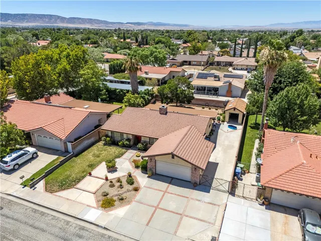 42911 Sachs, Lancaster, California 93536