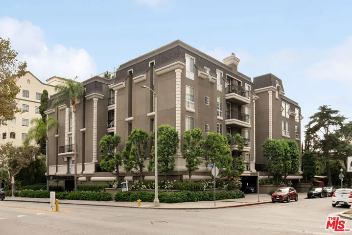 585 N Rossmore Avenue 407, Los Angeles, California 90004