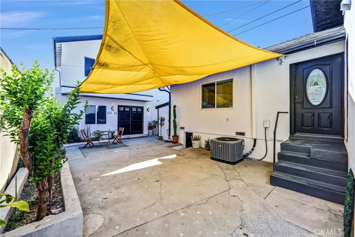 210 Amabel Street, Los Angeles, California 90065