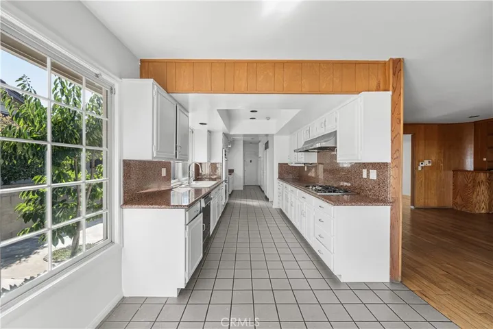 860 Ridgecrest, Monterey Park, California 91754