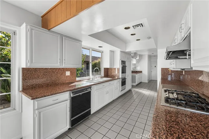 860 Ridgecrest, Monterey Park, California 91754