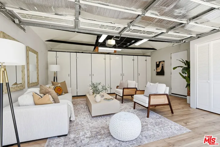 12495 Culver Boulevard, Los Angeles, California 90066