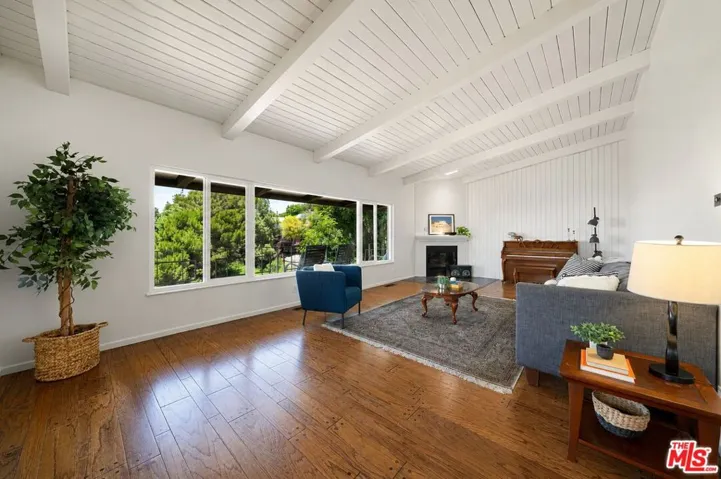3543 Lavell Drive, Los Angeles, California 90065