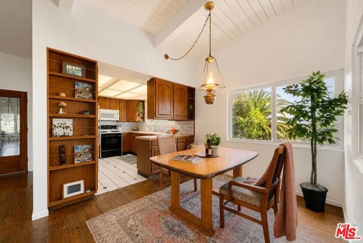 3543 Lavell Drive, Los Angeles, California 90065