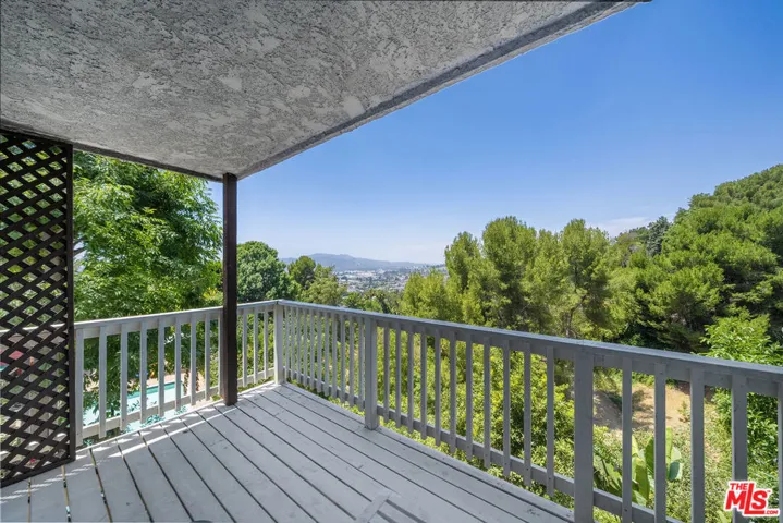 3543 Lavell Drive, Los Angeles, California 90065