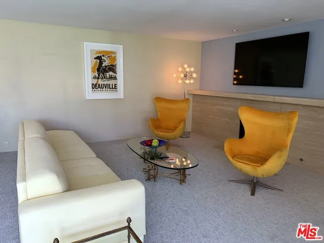 500 W Arenas Road 8, Palm Springs, California 92262