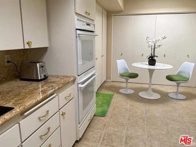 500 W Arenas Road 8, Palm Springs, California 92262