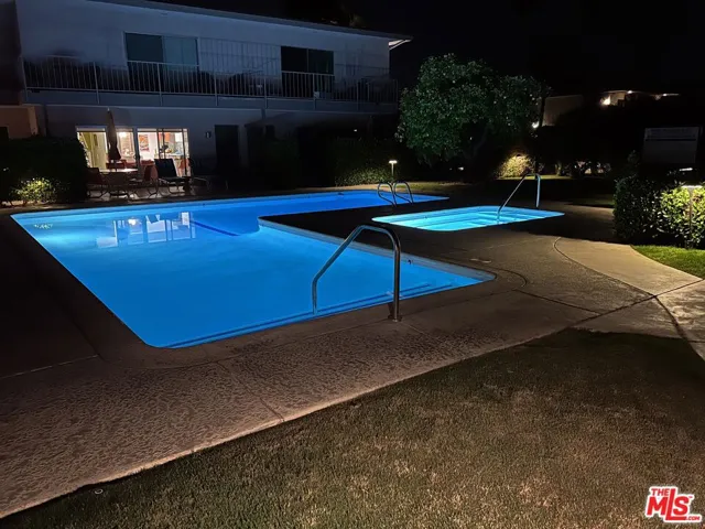 500 W Arenas Road 8, Palm Springs, California 92262