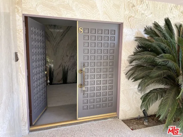 500 W Arenas Road 8, Palm Springs, California 92262