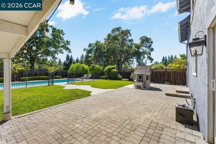 102 Belgian Dr, Danville, California 94526