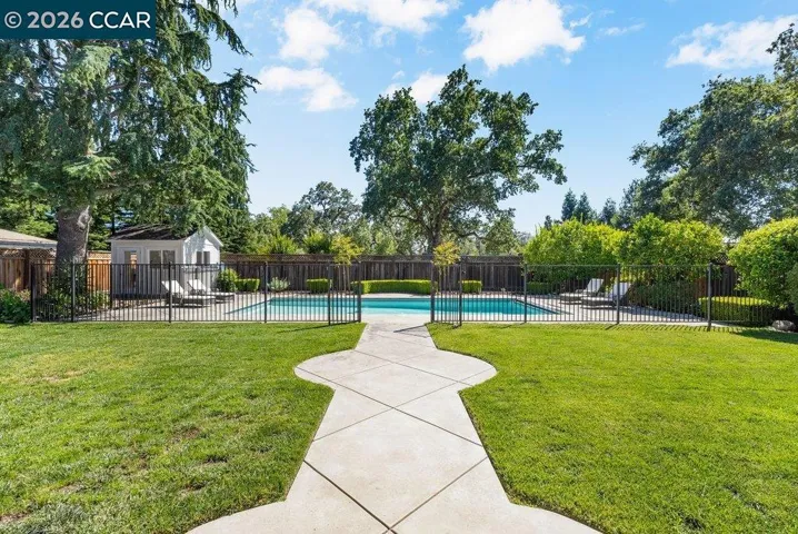 102 Belgian Dr, Danville, California 94526