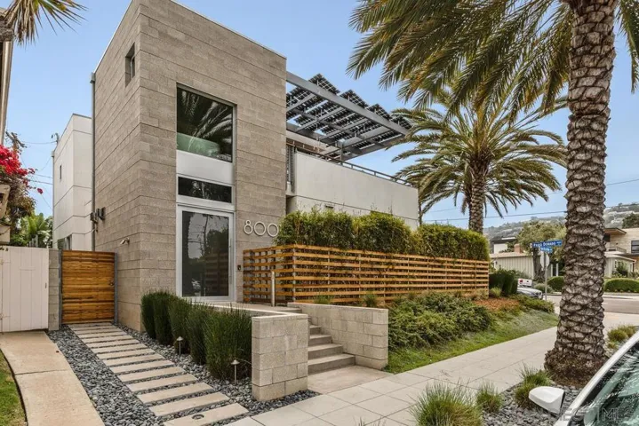 8001 Calle De La Plata, La Jolla, California 92037