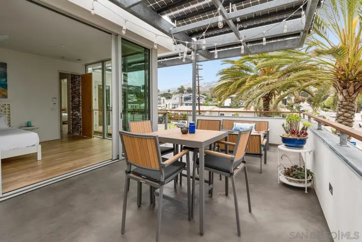 8001 Calle De La Plata, La Jolla, California 92037