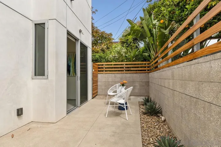 8001 Calle De La Plata, La Jolla, California 92037