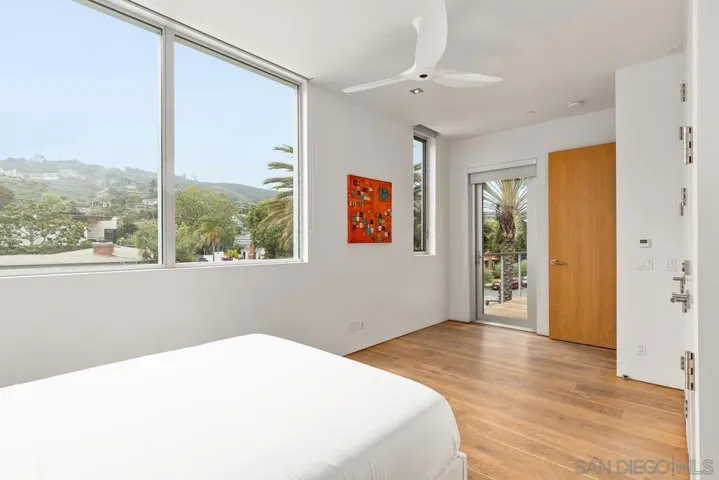 8001 Calle De La Plata, La Jolla, California 92037