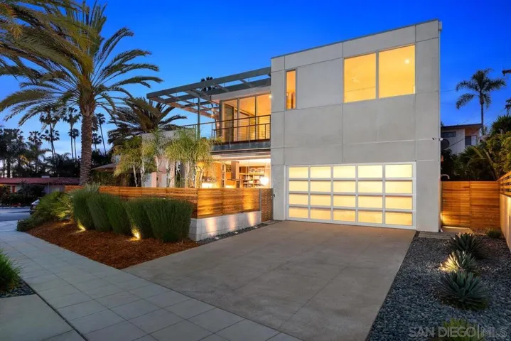 8001 Calle De La Plata, La Jolla, California 92037
