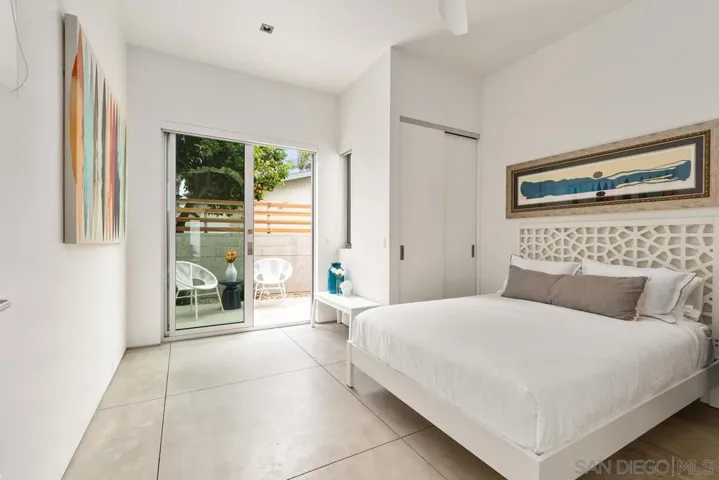 8001 Calle De La Plata, La Jolla, California 92037