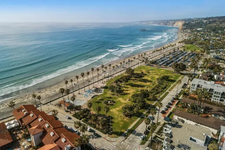 8001 Calle De La Plata, La Jolla, California 92037