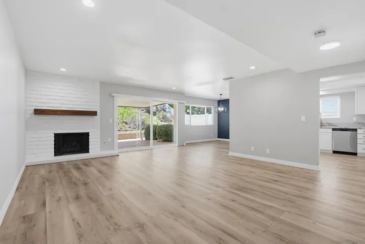 1121 La Mirada Ave, Escondido, California 92026