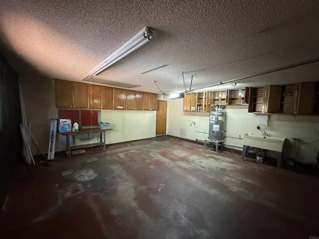 915 Moody Drive, Escondido, California 92027