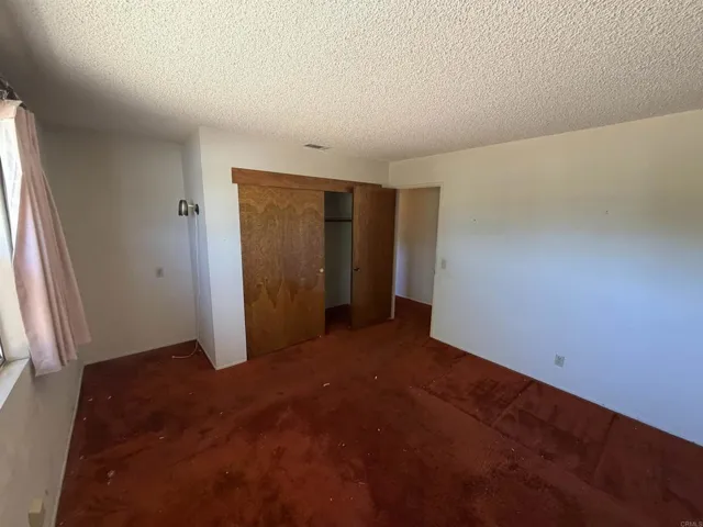 915 Moody Drive, Escondido, California 92027