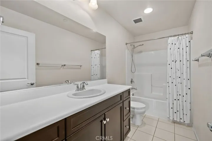 12846 Luna Street, Eastvale, California 92880
