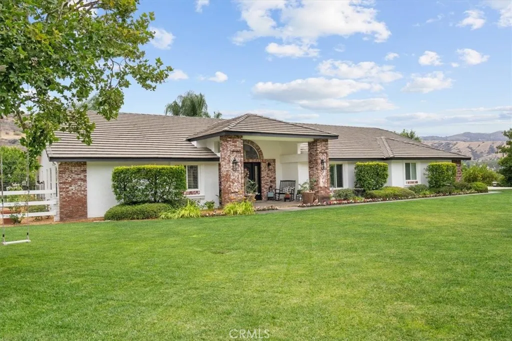 28845 Live Oak Canyon, Redlands, California 92373 — photo 4