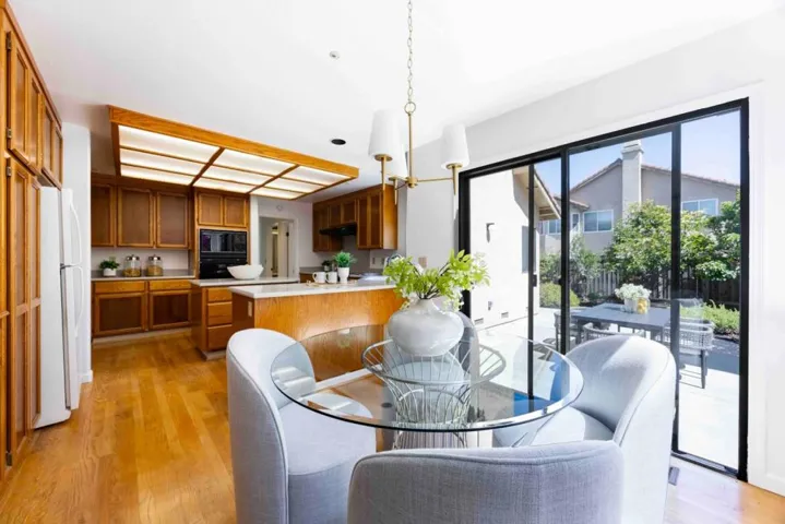 1590 Goldfinch Way, Sunnyvale, California 94087