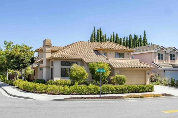 1590 Goldfinch Way, Sunnyvale, California 94087