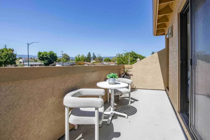 1590 Goldfinch Way, Sunnyvale, California 94087