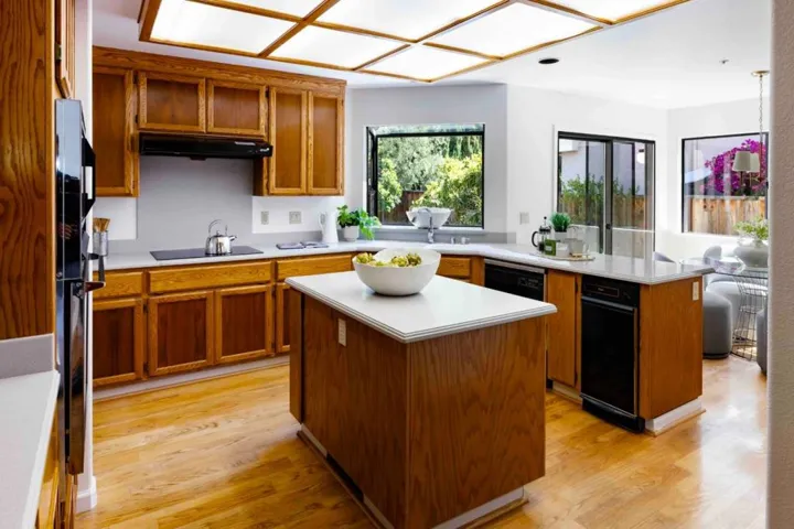 1590 Goldfinch Way, Sunnyvale, California 94087