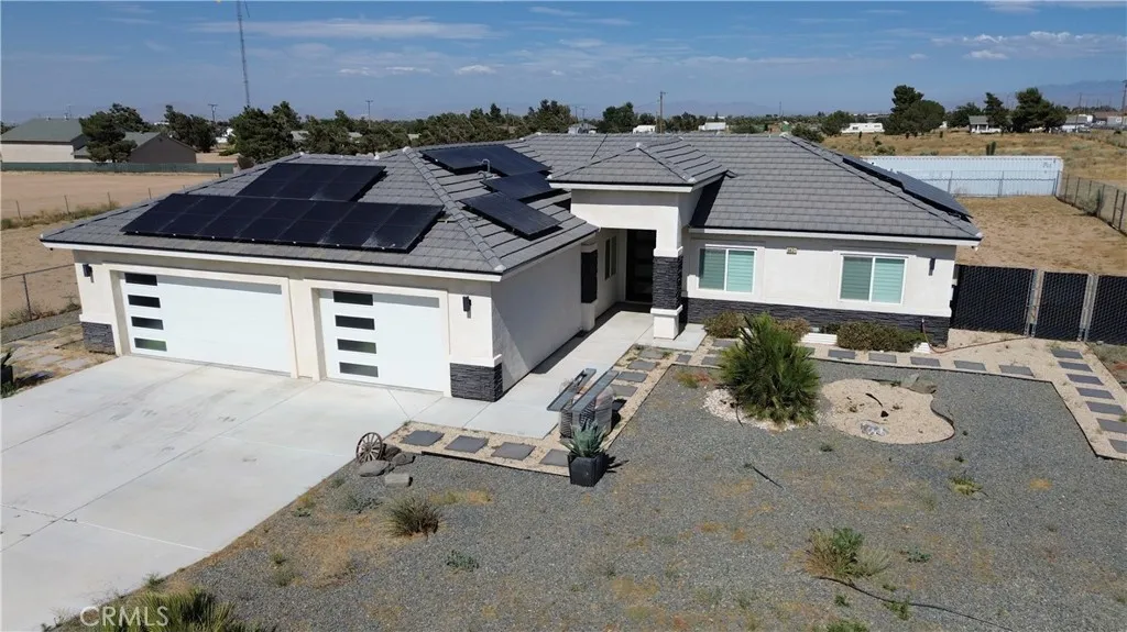 9831 Buttemere, Phelan, California 92371 — photo 4