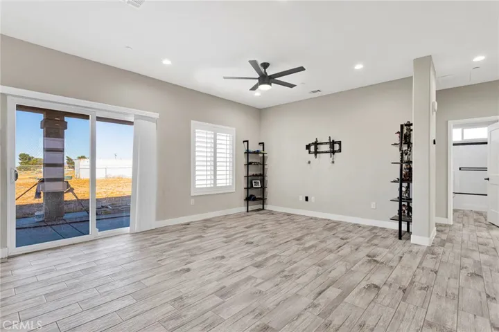 9831 Buttemere, Phelan, California 92371