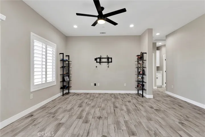 9831 Buttemere, Phelan, California 92371