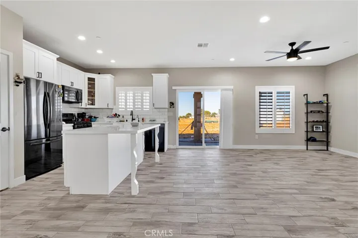 9831 Buttemere, Phelan, California 92371