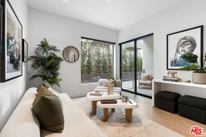 3667 Keystone Avenue 528, Los Angeles, California 90034
