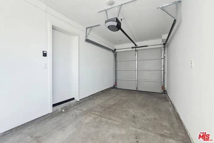 1921 Carmona Avenue, Los Angeles, California 90016