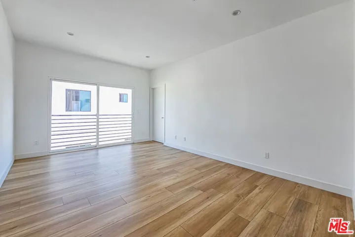1921 Carmona Avenue, Los Angeles, California 90016