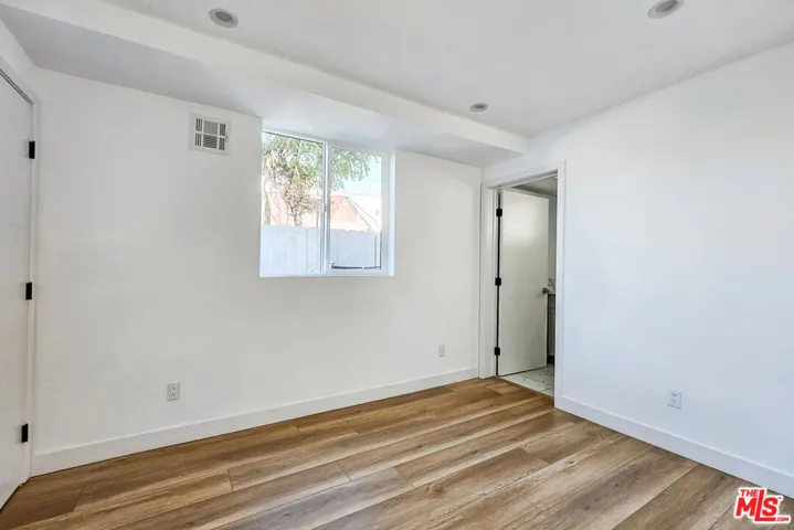 1921 Carmona Avenue, Los Angeles, California 90016