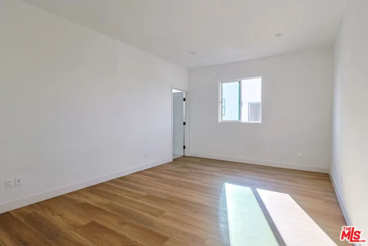 1921 Carmona Avenue, Los Angeles, California 90016