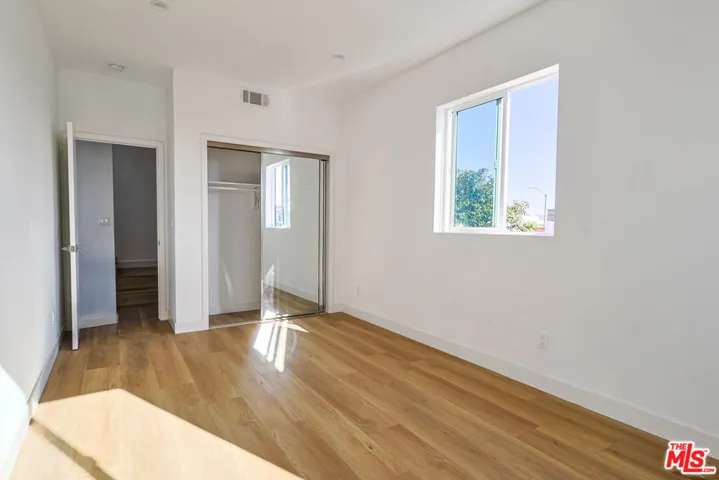 1921 Carmona Avenue, Los Angeles, California 90016