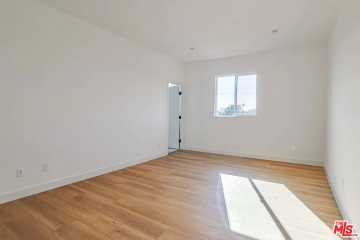 1921 Carmona Avenue, Los Angeles, California 90016