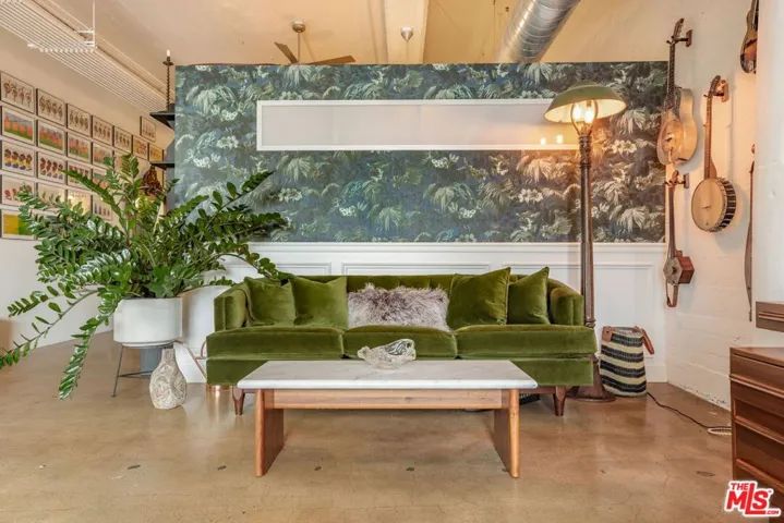 530 Molino Street 213, Los Angeles, California 90013